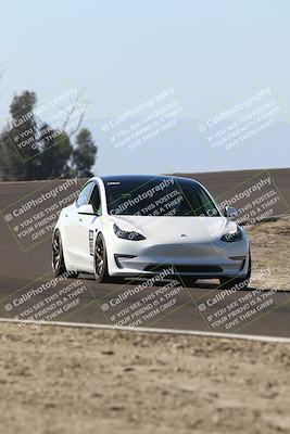 media/Nov-08-2025-Speed Ventures (Sat) [[1c7a6332f5]]/TC B/Session 2 (Turn 2)/